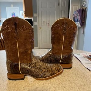 Cody James snakeskin boots